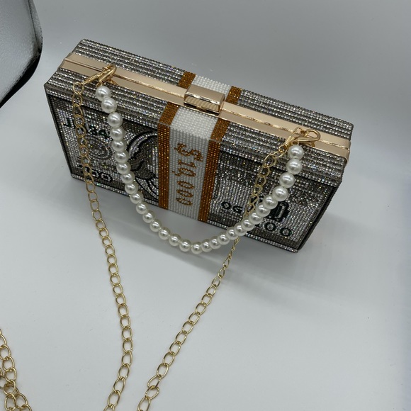 Lot of 10 🆕 10,000 MONEY stack || clutch bag w/ pearl & chain strap - Picture 2 of 7